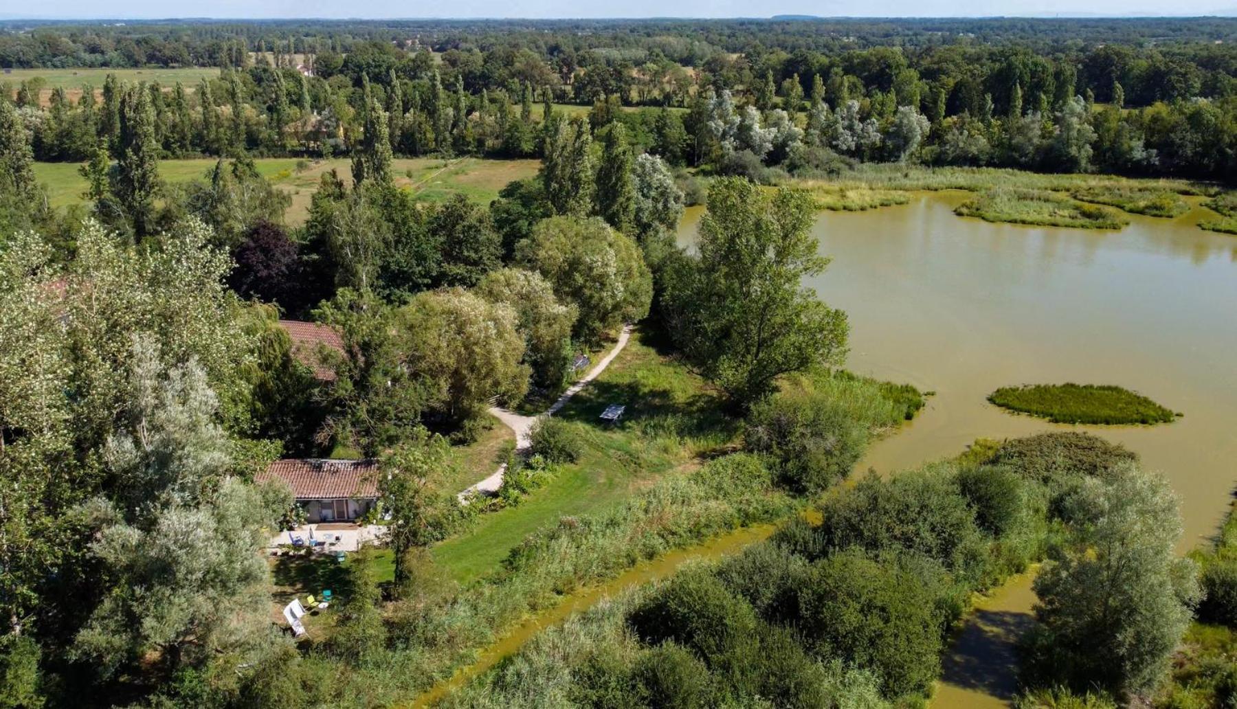 Espace Nature Studio Independant Proche Du Parc Des Oiseaux Sainte-Olive Екстериор снимка